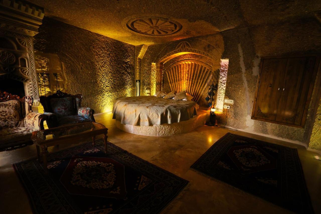 Cappadocia Empire Cave Hotel Goreme Exterior photo