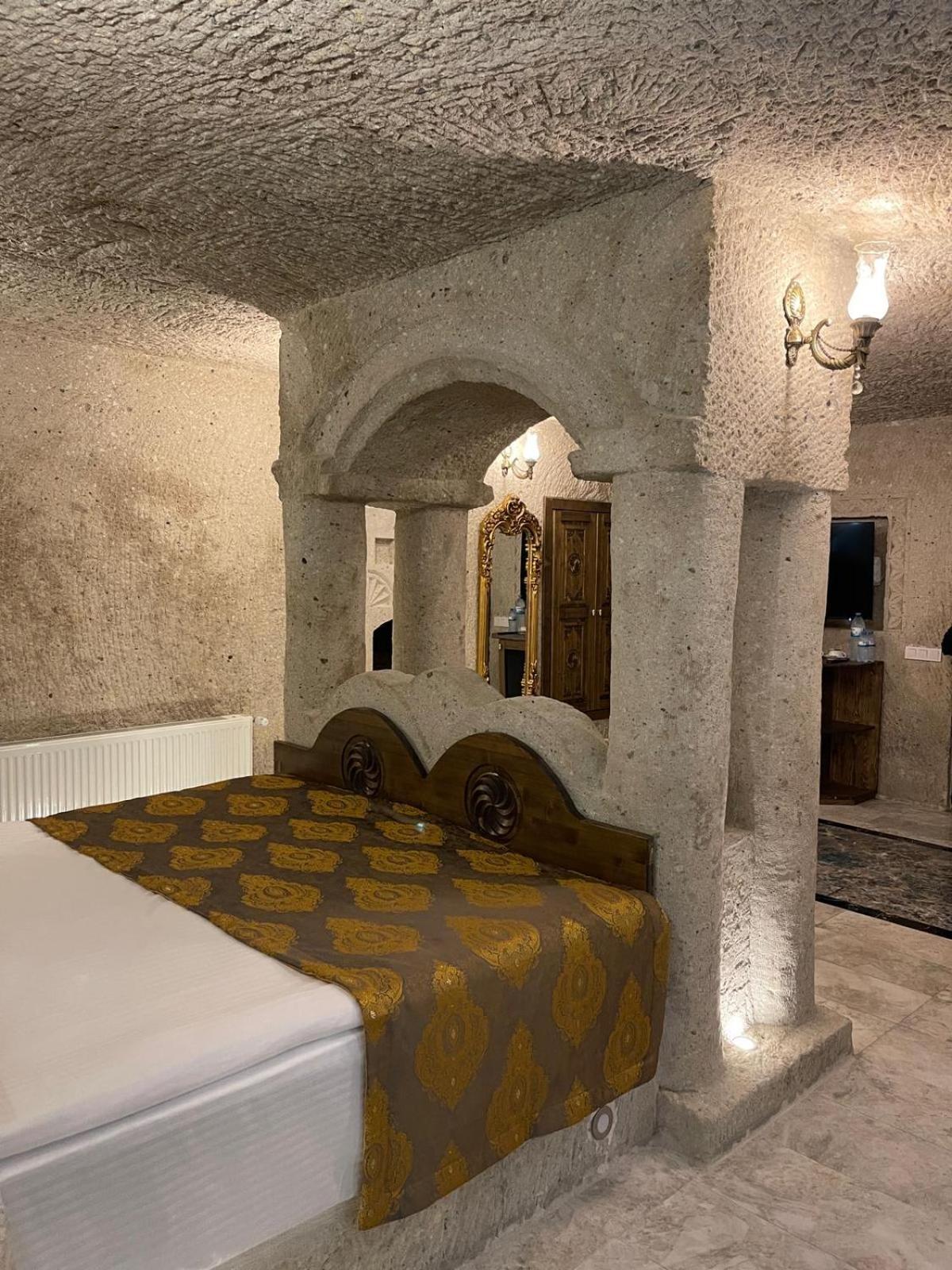Cappadocia Empire Cave Hotel Goreme Exterior photo